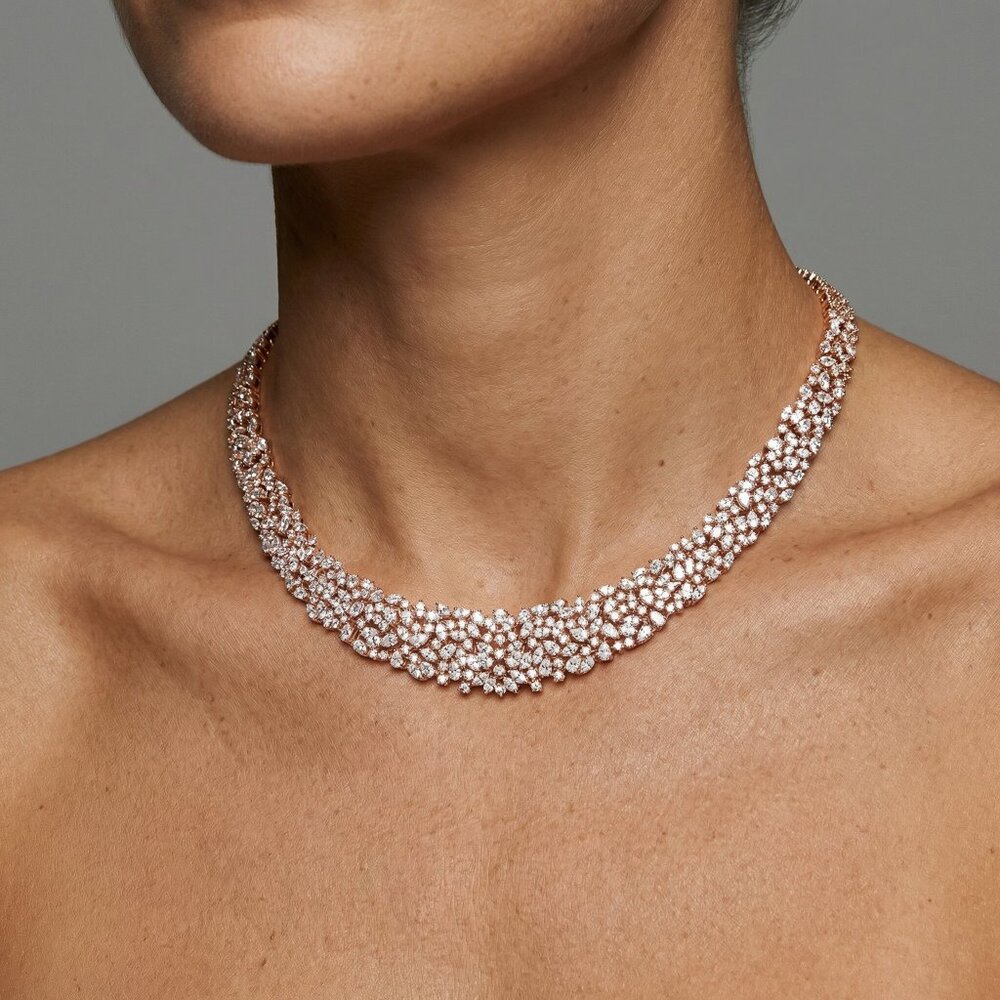 30 Carat Diamond 18K Gold Cluster Necklace - Picture 4 of 6